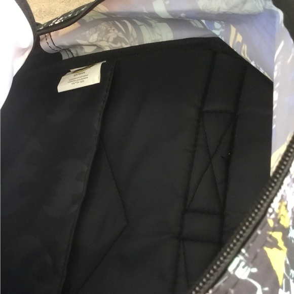 Batman Backpack - Picture 5 of 7